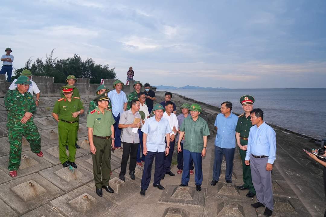 Phó thủ tướng Chính phủ Trần Hồng Hà kiểm tra công tác phòng chống bão số 3 tại Hải Phòng